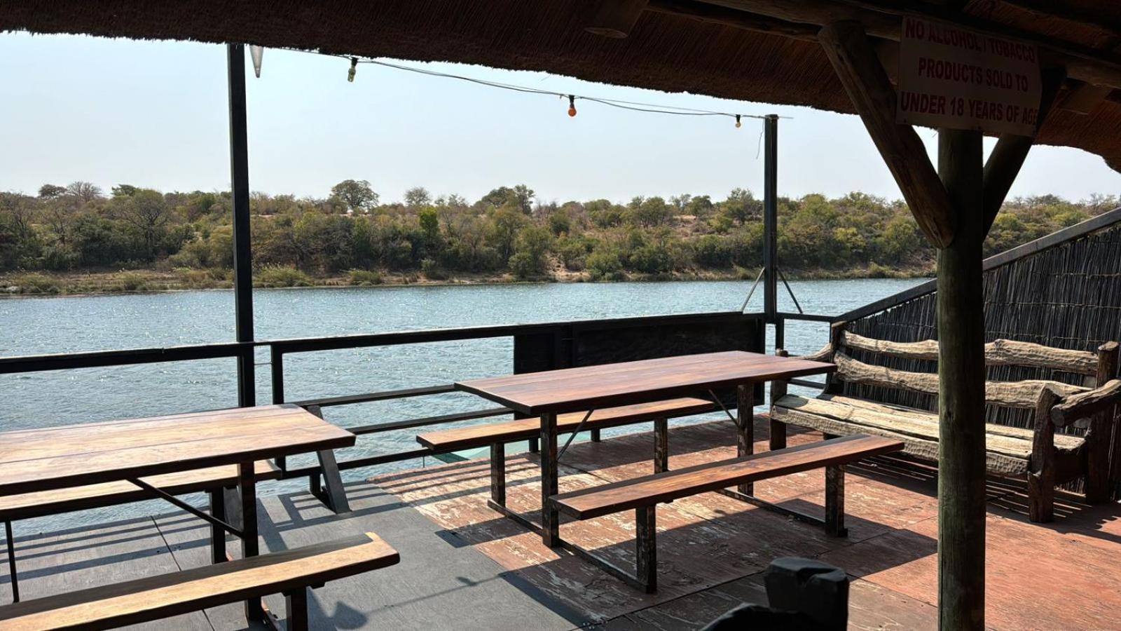 Camp Hogo Kavango روندو المظهر الخارجي الصورة